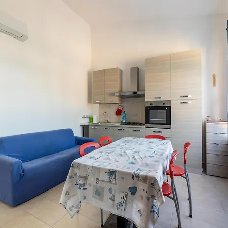 Terrace With Sea View, Parking Space, Air Conditioning Appartement
