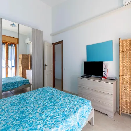 Terrace With Sea View, Parking Space, Air Conditioning Apartman