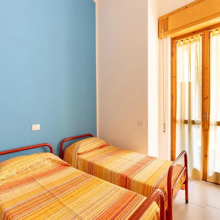 Terrace With Sea View, Parking Space, Air Conditioning *